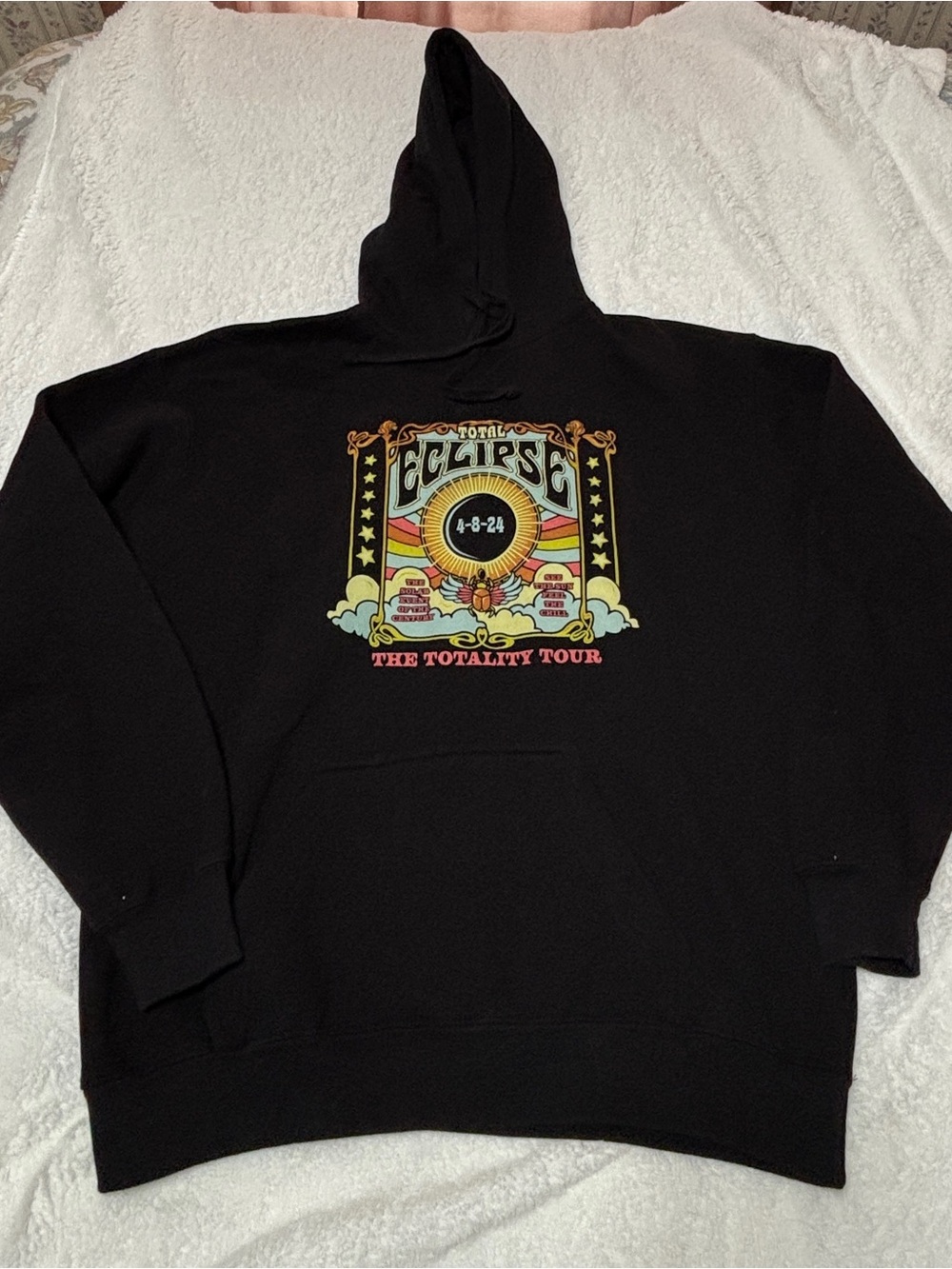 Black Eclipse 2024 Graphic Pullover Hoodie Size L